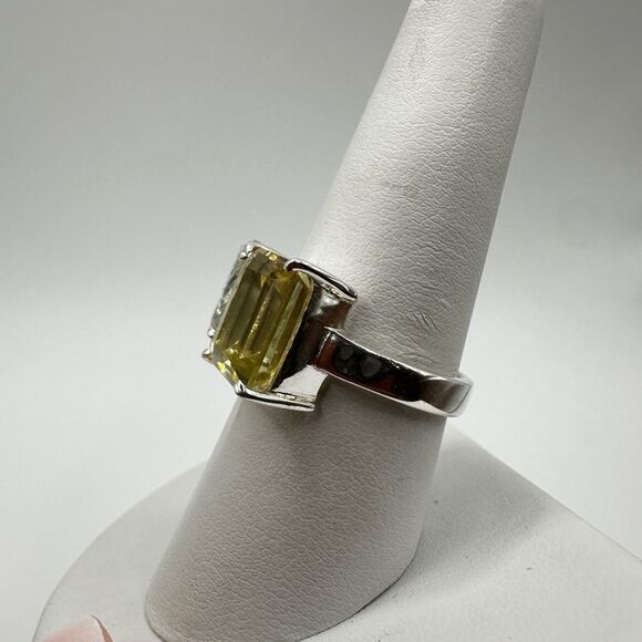 NWOT Stunning Green Quartz/Lemon Quartz ring in Sterling Silver! - Picture 7 of 9